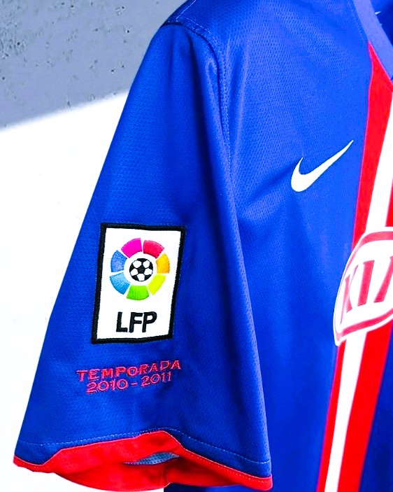 AGUERO KUN 2010-11 (Atl M)