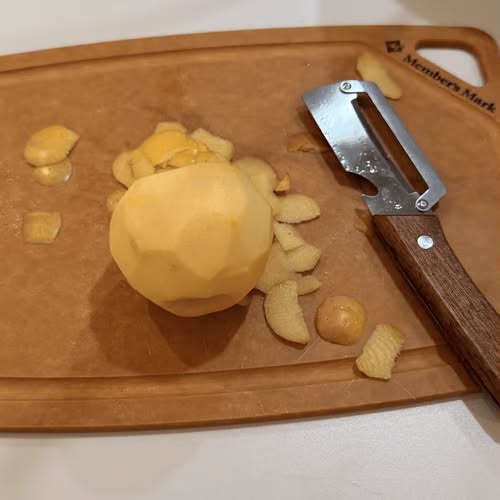 Multi-Functional Vegetable Peeler for Kitchen